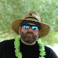 Lee Strain