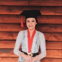 Allya Nadhira Putri
