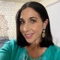 Holly Delucia