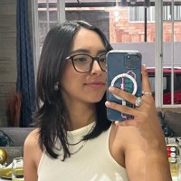 Ambar Briones