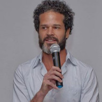 Rogerio De M. Barros