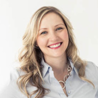 Stephanie Kotsopoulos, Ris