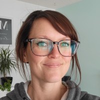 Tina Earl, Ccs