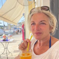 Linda Still