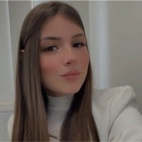Fernanda M Andrade
