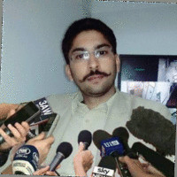 Malik Tahir Hukkum Awan