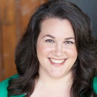 Nicole Tuthill