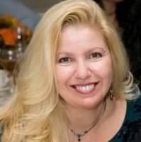 Emily (Vlahakis) Hatzis