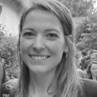 Ariane Van Loevezijn
