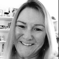 Suzanne Lucich