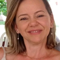 Livia Maria Viali de Paula Dias