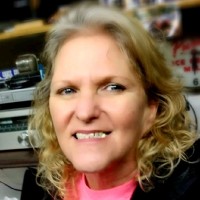 Vickie Lott