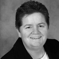 Valerie Miles