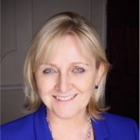 Dr Stephanie Barrett