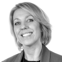 Paula Holt