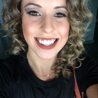 Débora Barros