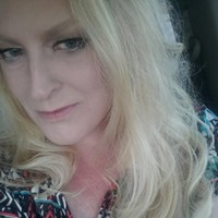 Vicki Pons