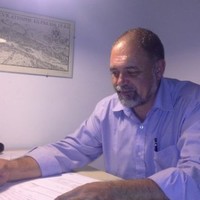 Héctor Colina