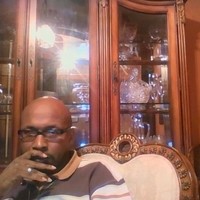 Derek Richardson Sr.