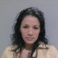 Adriana Flores