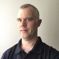 Lars S Henriksen