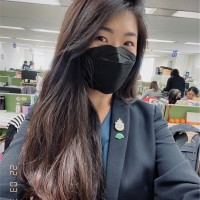 李晨菱