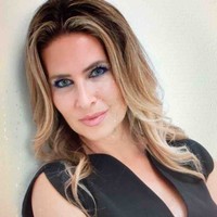 Lenna Hovanessian, Jd