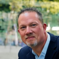 David L Elkins Ii