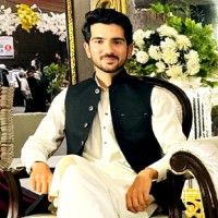 M afaq Khan