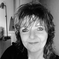 Yvonne Van Dommelen