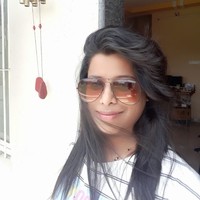 Dr Komal