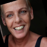 Monique De Reus