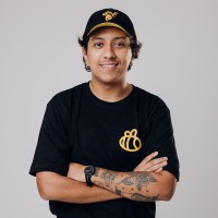 Enzo Urnhani