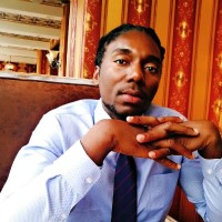 Yaovi Etoussé ABASSA 伊冯