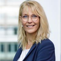 Elke Eberhardt