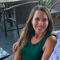 Stacie Lowe