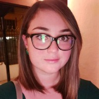 Julia Esquivel Saranie