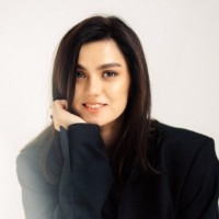Yevheniia C.
