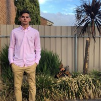 Lachlan R.