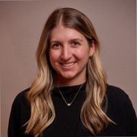Kristin Chivers, Mba