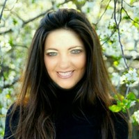 Tonya Holmes