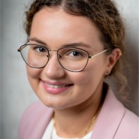Lisa Julia Pullar
