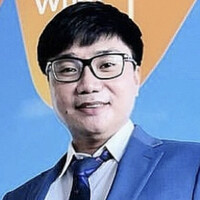Michael Tan
