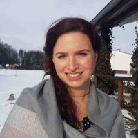 Eva Adamkova, Ma