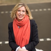 Julie Carlhian