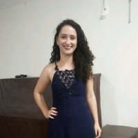 Anna Beatriz Alves