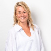 Mary-Ellen De Jong