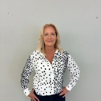 Rita Bowling