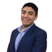 Dr. Junior P. Linarez V.