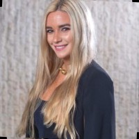 Claudia De Jesus